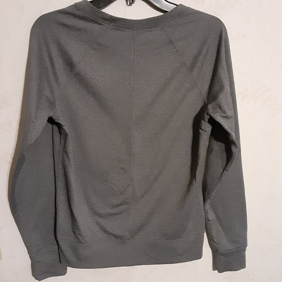 Under Armour Women's Kansas City Royals 2015 World Series Champs LS Sweatshirt - Picture 3 of 5